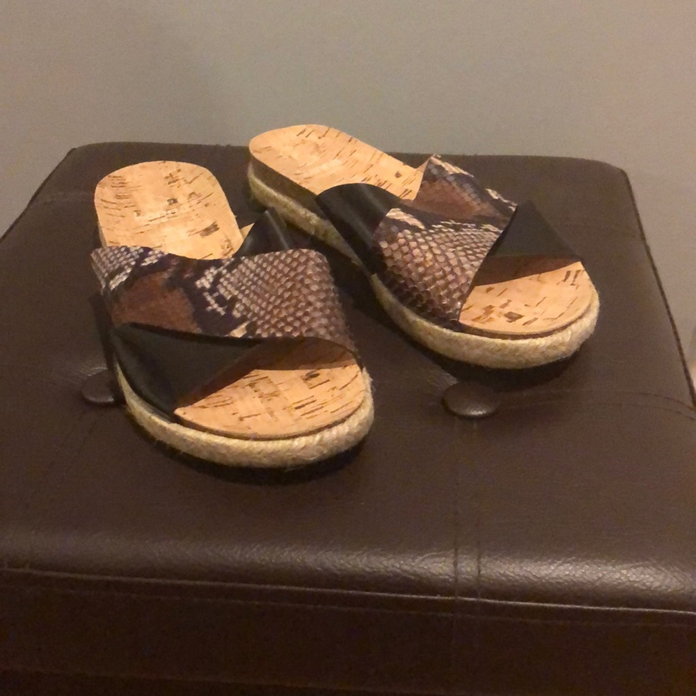 Mixed pattern slides